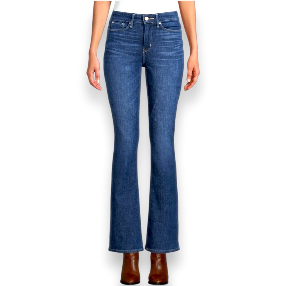 Levi’s Signature Low Rise Bootcut Jeans